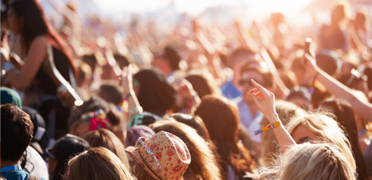 social-media-habits-festivals