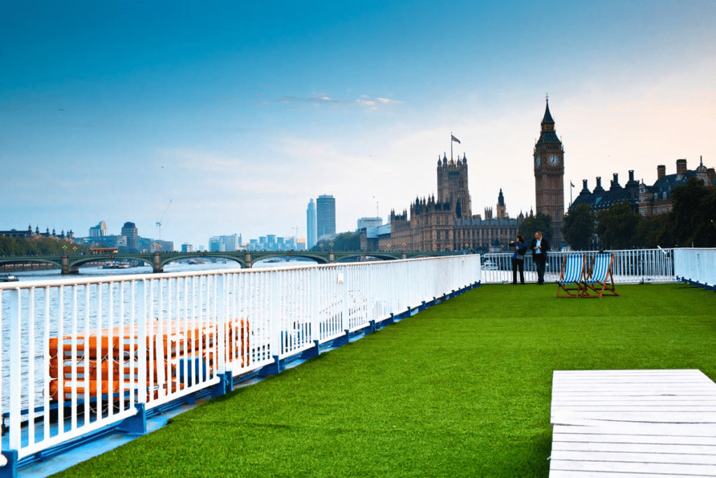 bateaux outdoor venues